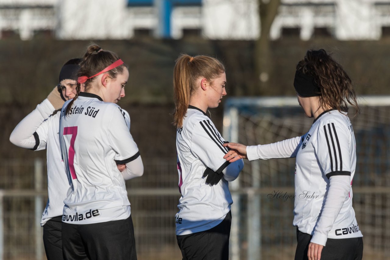 Bild 95 - Frauen SG Holstein Sued - SV Gruenweiss-Siebenbaeumen : Ergebnis: 0:2